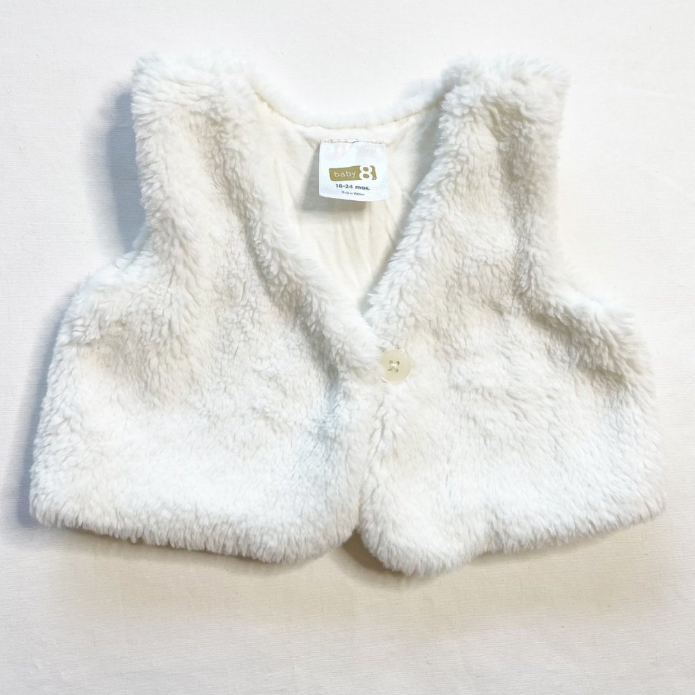 Crazy 8 White Faux Fur Vest size 18-24 Minths
